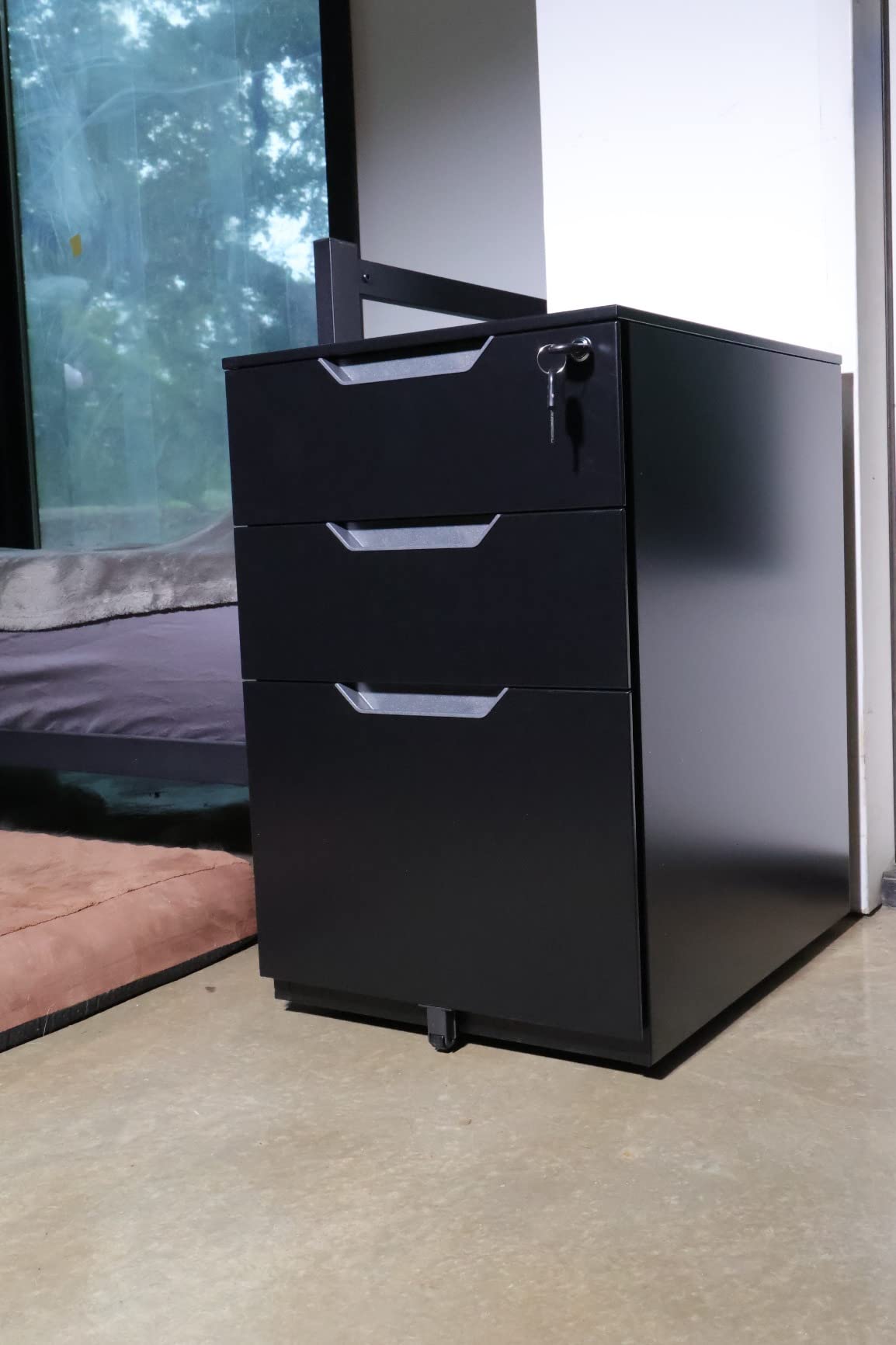 Amazon Basics 3-Drawer Mobile File Cabinet with Lock, Rolling Filing Cabinet for Hanging Files, Black, 20.71