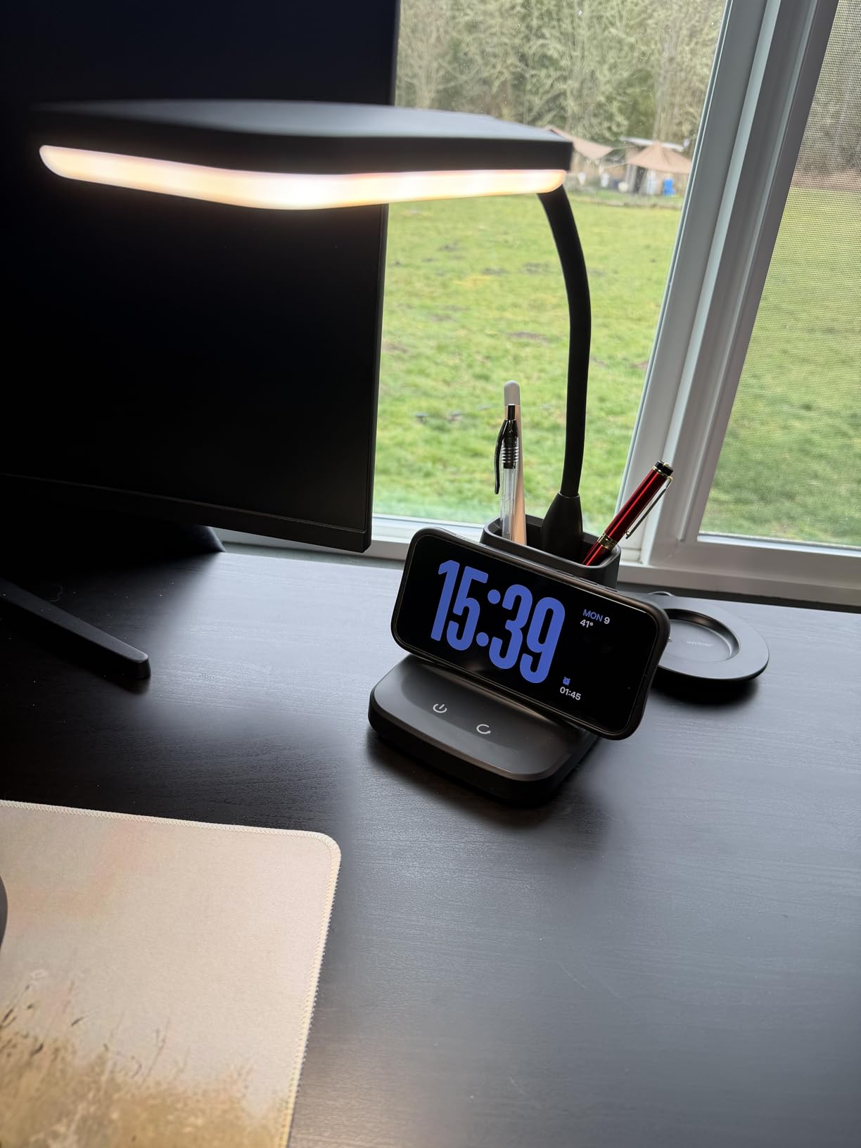 LED Desk Lamp with 10W Wireless Charging & Pen Holder, Black customer photo 1