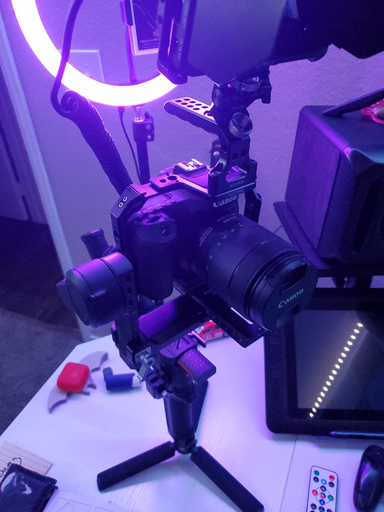 DJI RS 3 Pro, 3-Axis Gimbal for DSLR and Cameras Canon/Sony/Panasonic/Nikon/Fujifilm/BMPCC, Automated Axis Locks, 4.5 kg (10lbs) Payload, LiDAR Focus Camera Stabilizer customer photo 2