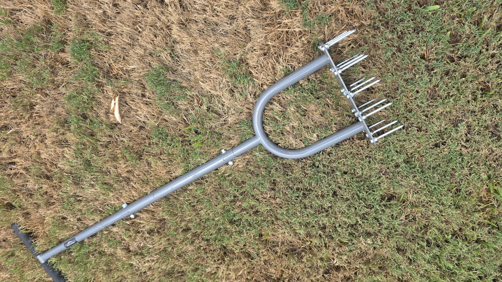 Walensee Aerator Lawn Tool, 15-Spike Manual Lawn Aerator Tool for Yard customer photo 2