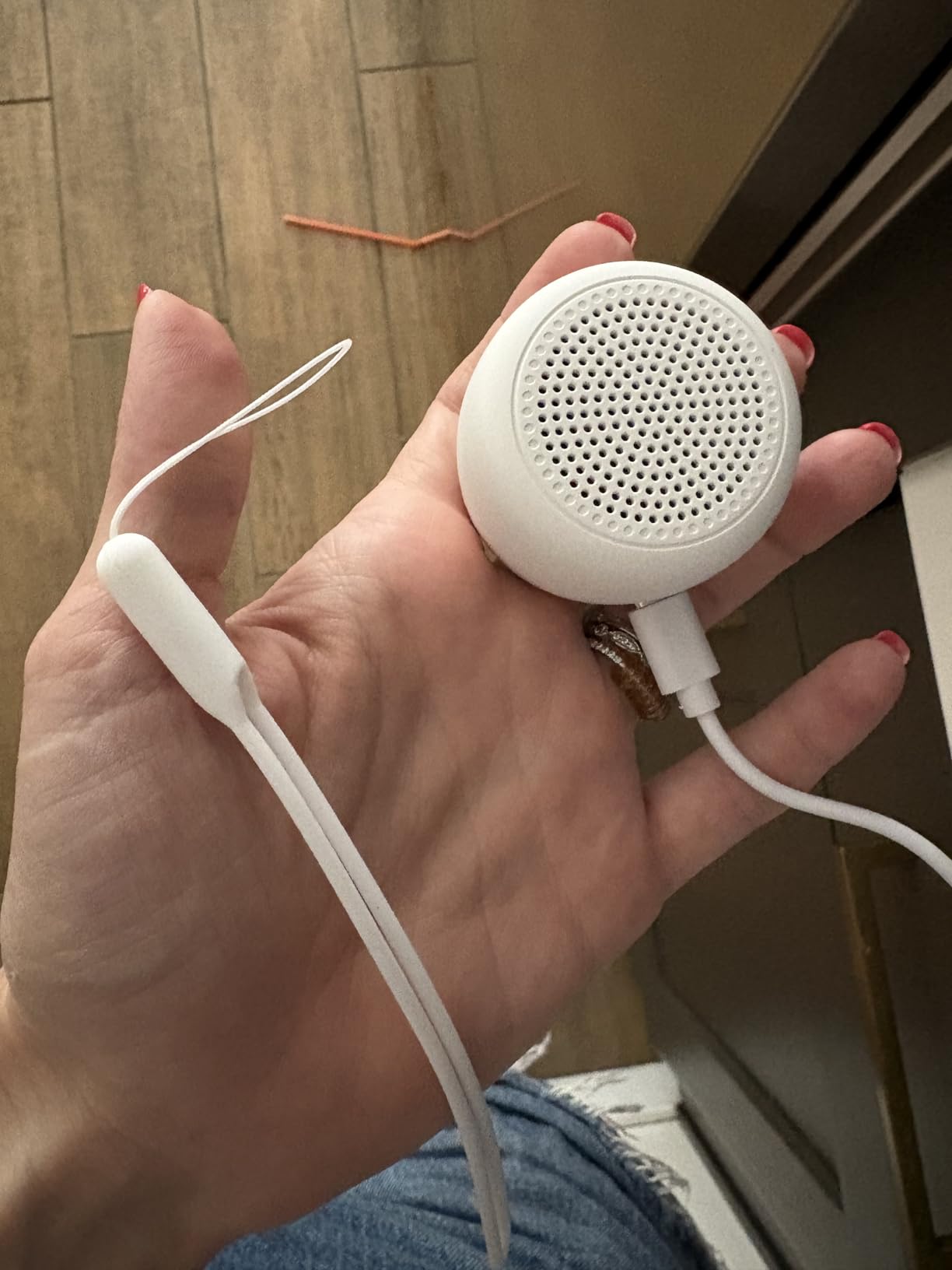 Babelio Pocket Mini Portable White Noise Machine for Travel, 15 Sounds customer photo 1