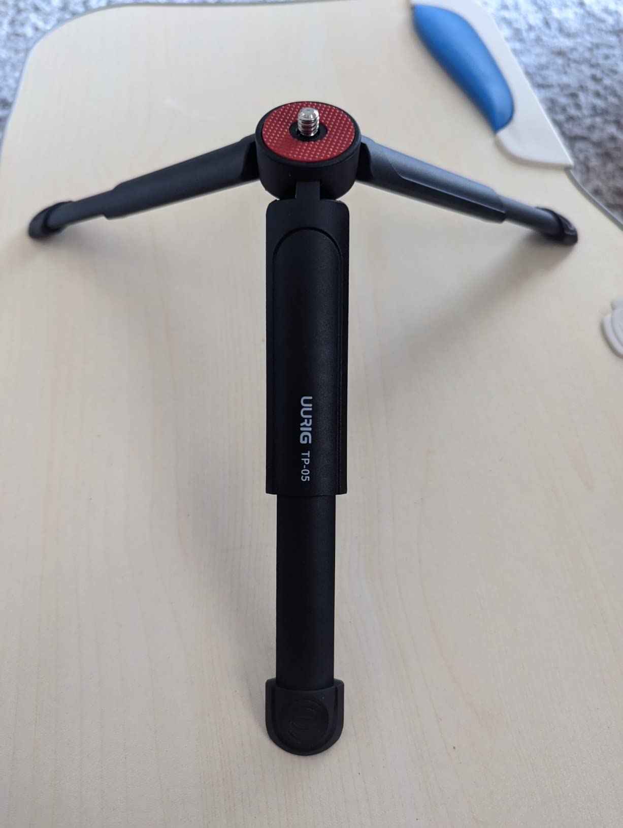 UURIG TP05 Extendable Mini Camera Tripod, Portable Selfie Stick Handle Grip Desktop Webcam Tripod with 1/4