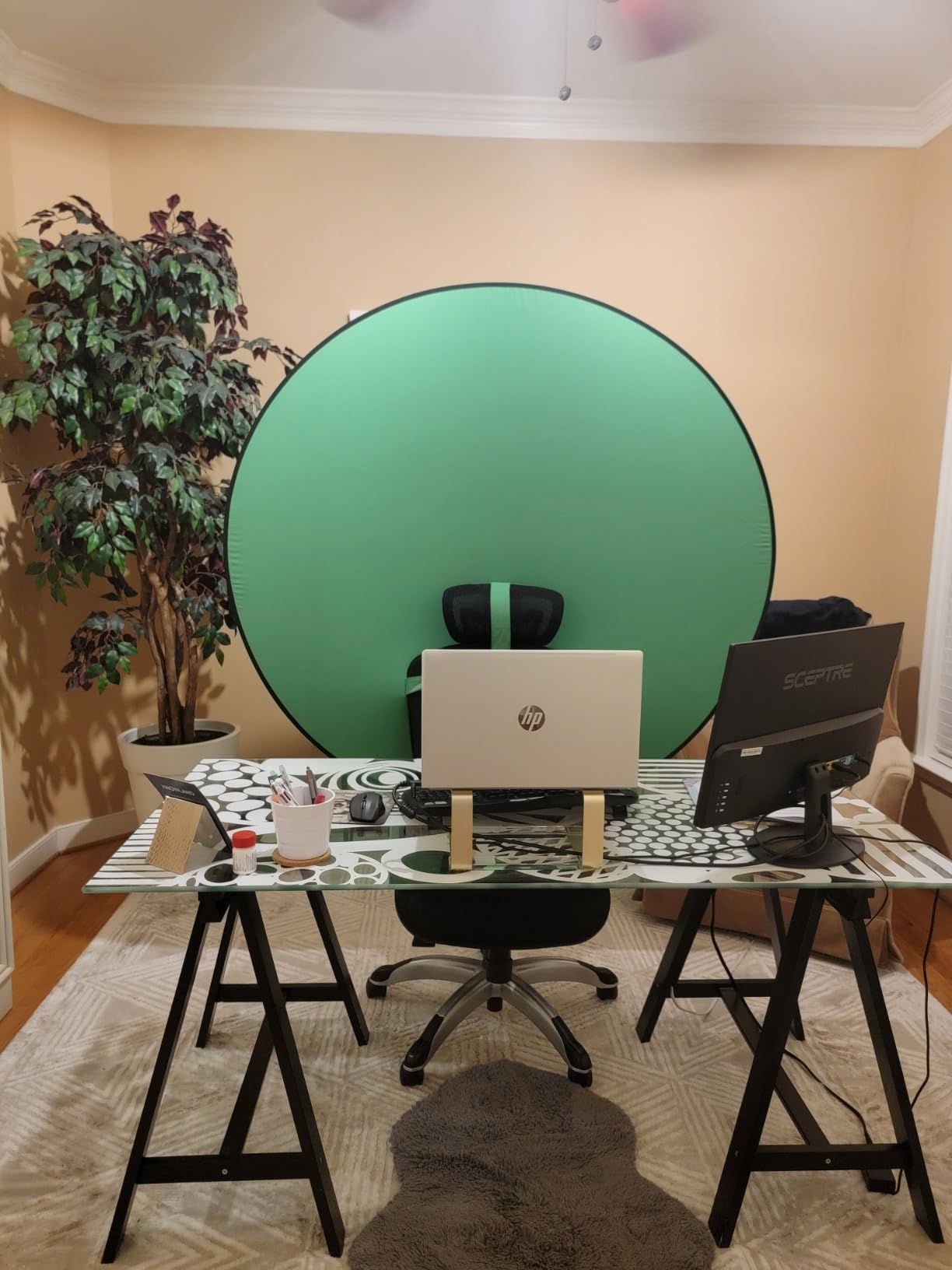 Portable Green Screen Chair, 57 in Greenscreen Backdrop with Stand Double Sided Foldable Green Background, Chroma Key, for Photography Streaming Gaming Photo Zoom Video Chats and Meeting customer photo 1