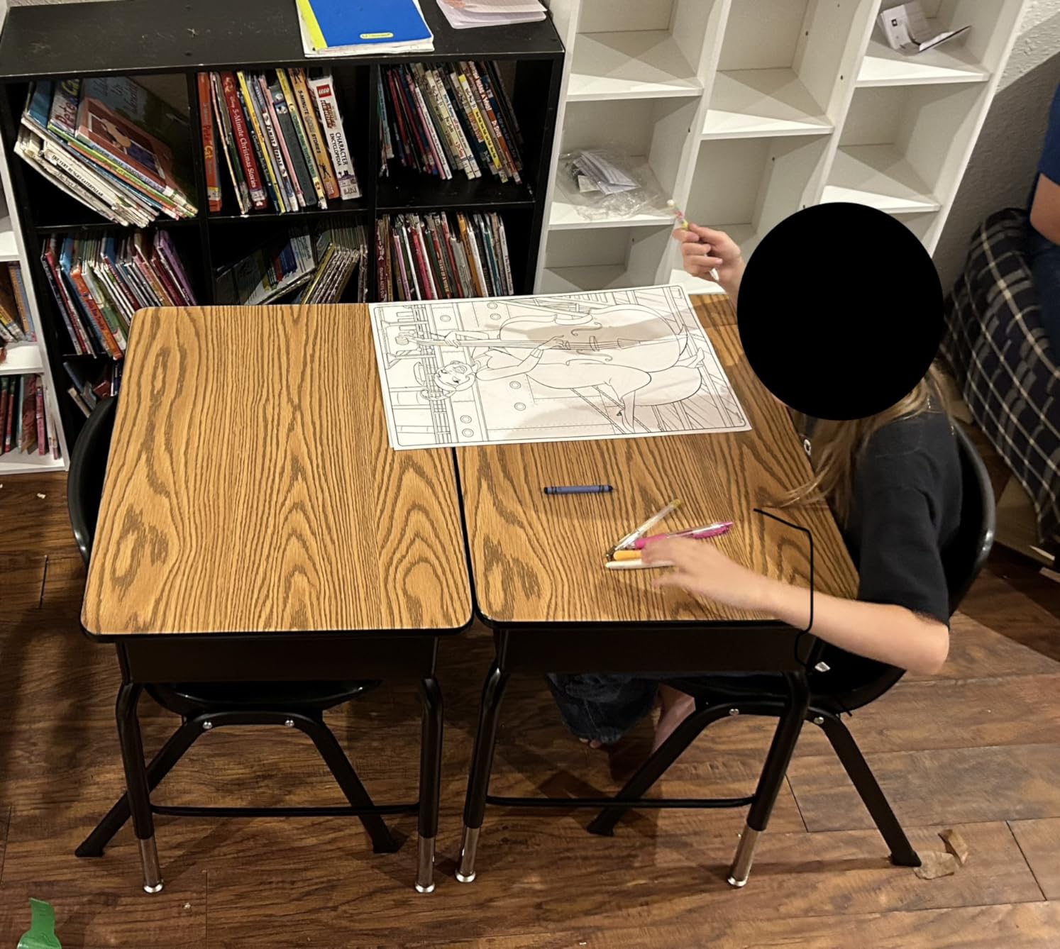 ECR4Kids Mobile Adjustable Height Student Desk, Sit/Stand, 23.9 x 18in, Oak customer photo 1