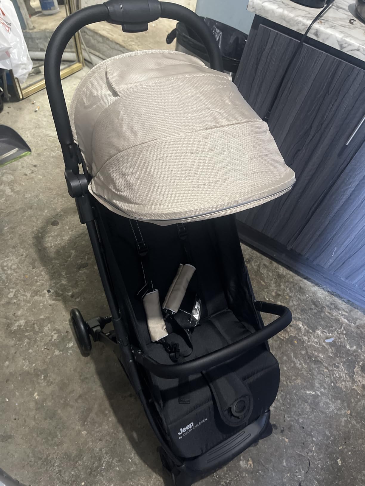Jeep Altitude Compact Travel Stroller by Delta Children Greenguard Gold, Easy One Hand Fold, Lightweight, Extendable Canopy with Peek-a-Boo Window, Reclining Seat, 4 Wheel Suspension, Black customer photo 1