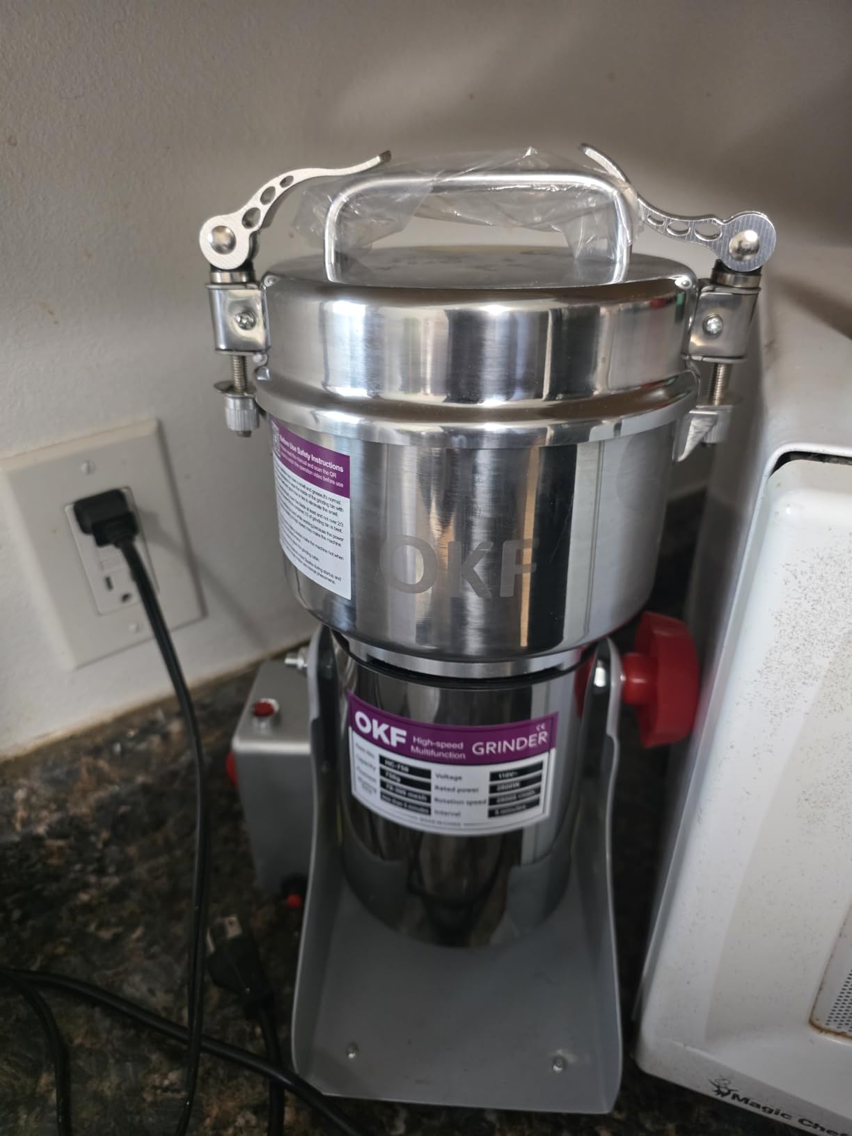 1000g Grain Mill, 304 Stainless Steel Spice Grinder, 3000W High-speed Commercial Flour Mill, Superfine Flour Mill Grinder for Home, Grain Mill for Flour customer photo 1