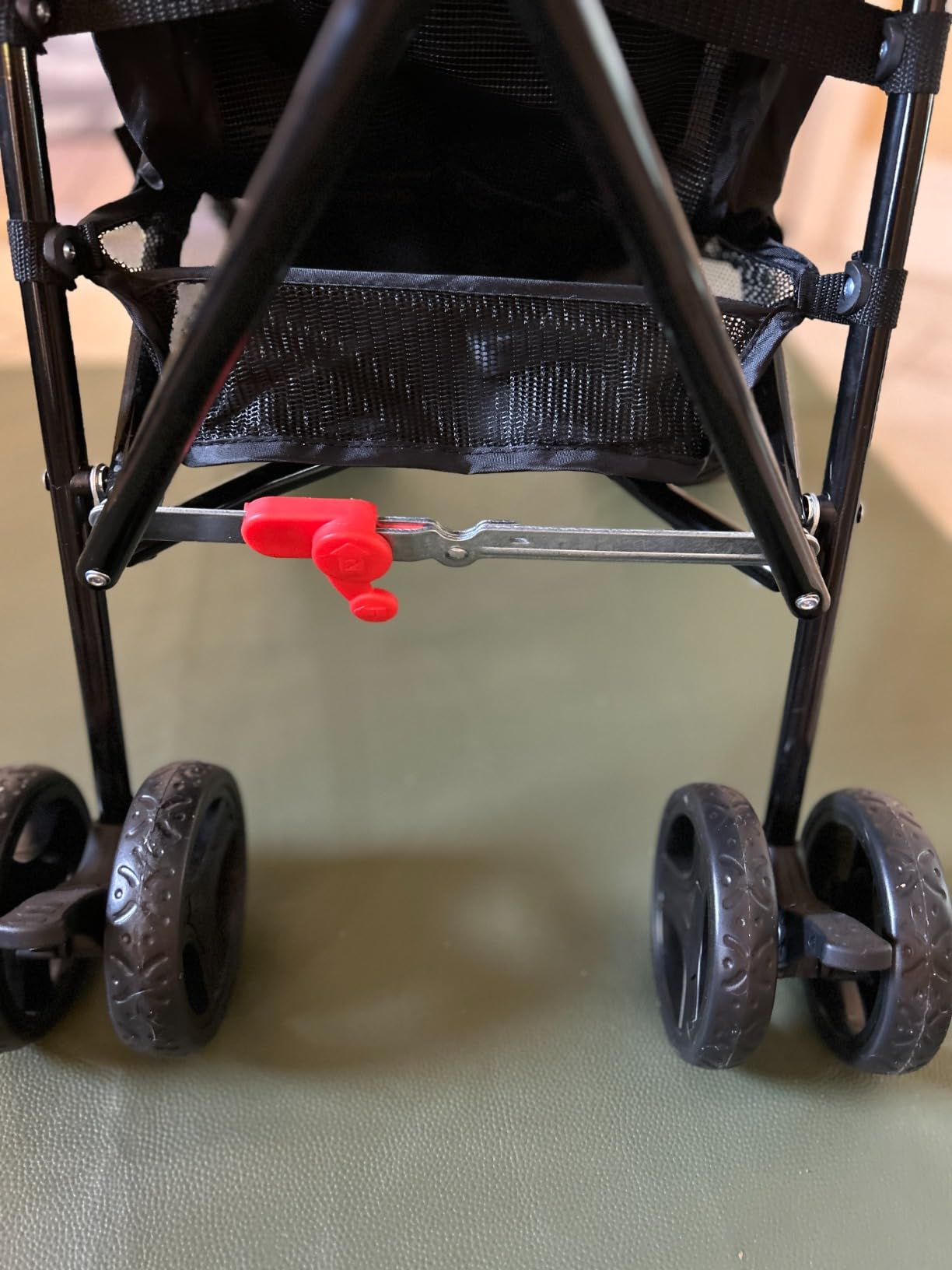 Dream On Me Rover Convenience Baby Stroller – Lightweight & Compact Travel Umbrella Stroller, Quick One-Hand Fold, Lockable Rear Wheels, Adjustable Canopy, 3-Point Safety Harness & Cup Holder - Black customer photo 2