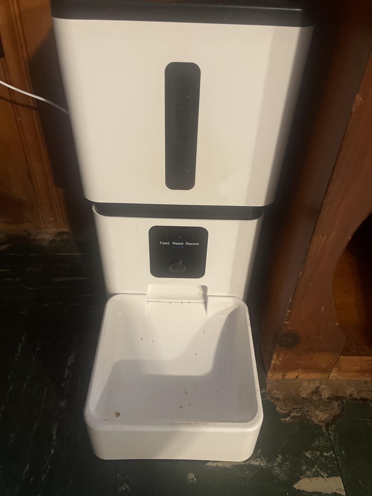 Yakry Automatic Dog Feeder with Camera - 8L/33 Cups Smart Dog Feeder customer photo 1