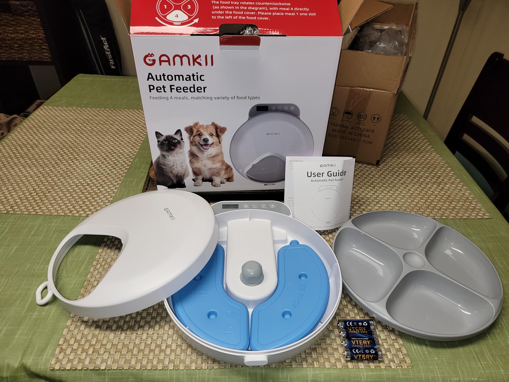 Automatic Cat Feeder Wet Food, Battery Operated Auto Feeder 4 Meals with 2 Ice Packs, Digital Cordless Pet Fresh Food Bowl for Cats Small Dogs with Programmable 12H/24H Format Timer-(Battery Included) customer photo 2
