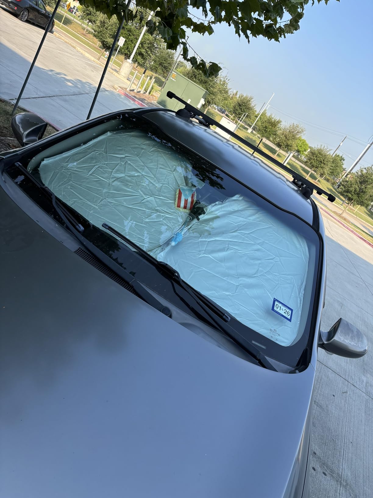 Car Windshield Sun Shade, 300T Thickened Car Window Shades Heat Reflective Interior Cool, Universal Fit for Most Cars SUVs Trucks, Foldable & Portable Design (L (57