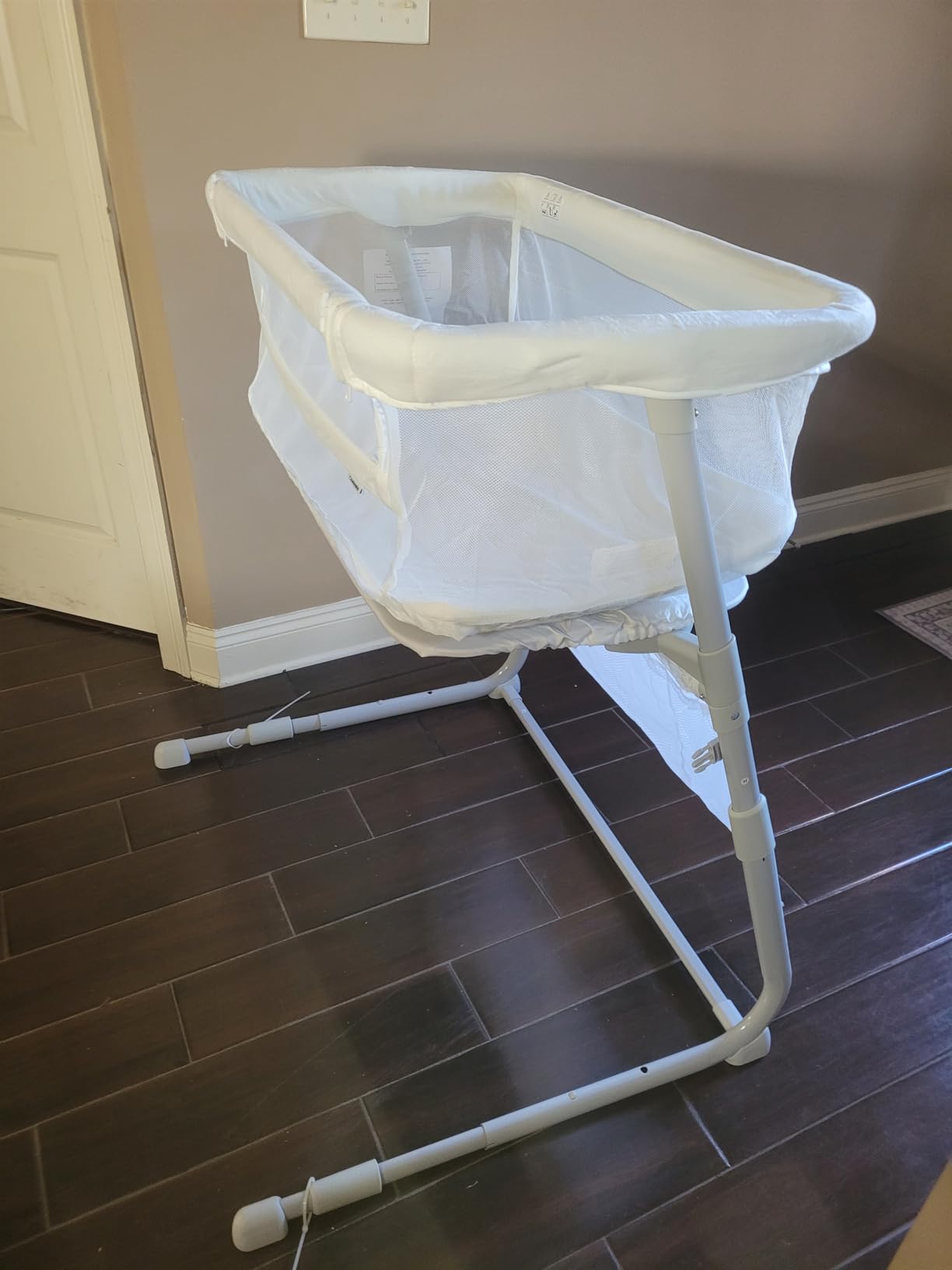 Cowiewie Bassinet Bedside Sleeper, Baby Bassinet Slides Over Bed, 5-Position Height Adjustment & Breathable All-Mesh Wall for Baby, Space-Saving Bedside Crib, Height (37.4-41.3