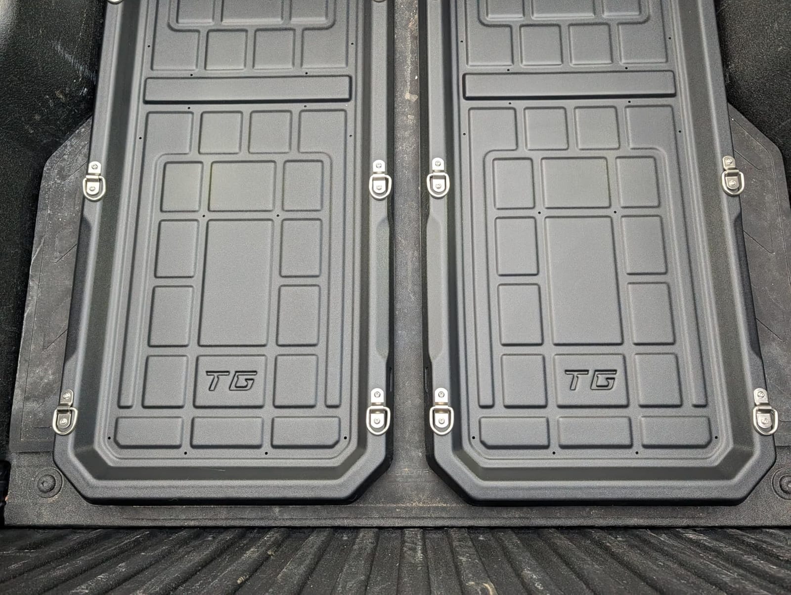 Trumgeta Slide-Out Truck Bed Cargo Tray for Mid-Size & Full-Size Pickups customer photo 2