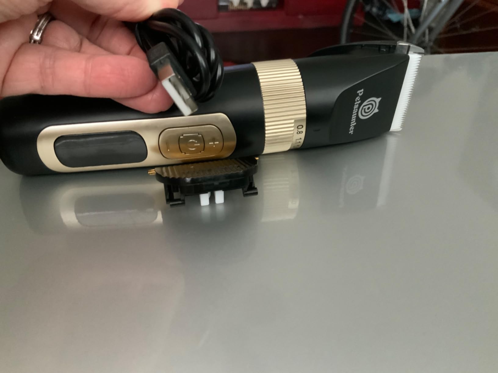 Petsaunter Dog Clippers for Grooming, 4-Speed & LCD, Low Noise Electric Trimmer for Grooming, TypeC Rechargeable Dog Hair Clippers, Super Quiet for Dogs & Pets with Thick or Heavy Coats(C95) customer photo 2